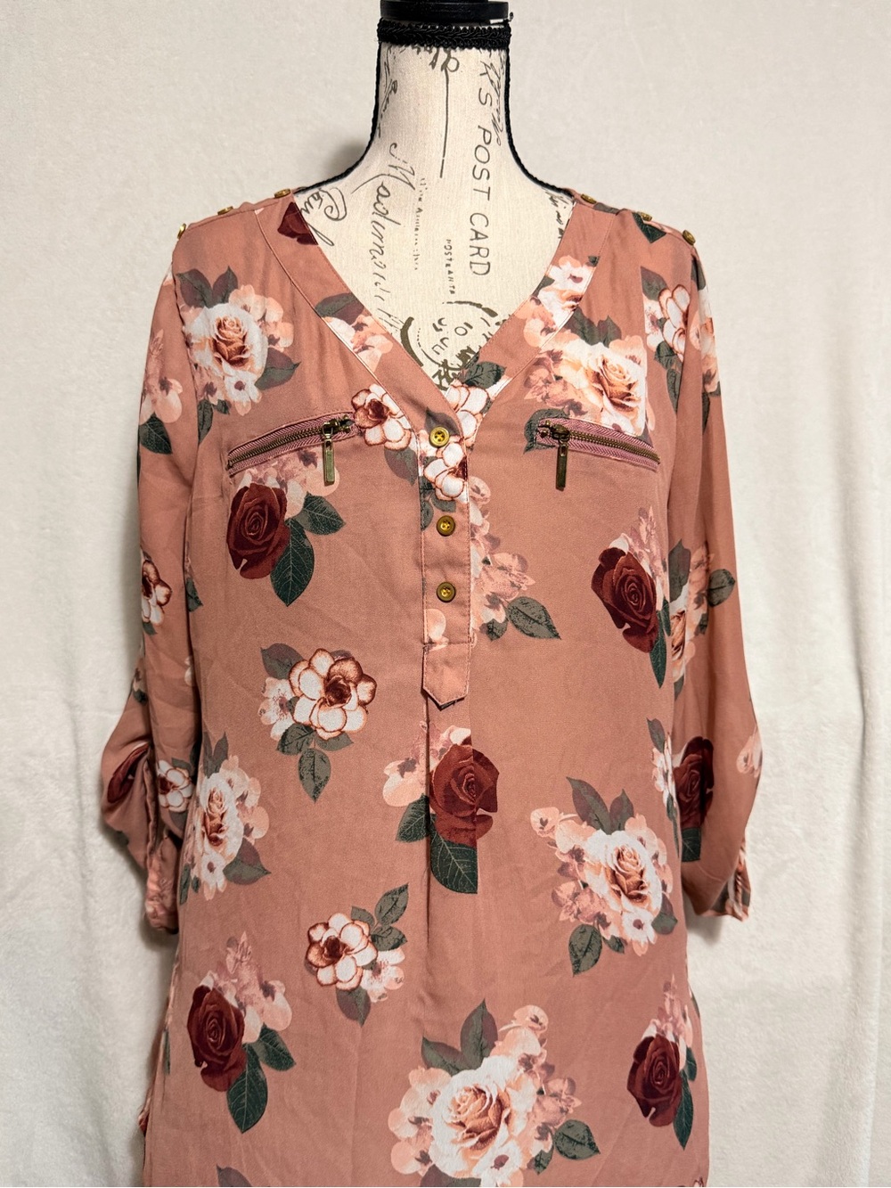 Justify Rose Floral V-Neck Blouse in Dusty Rose - Picture 8 of 12